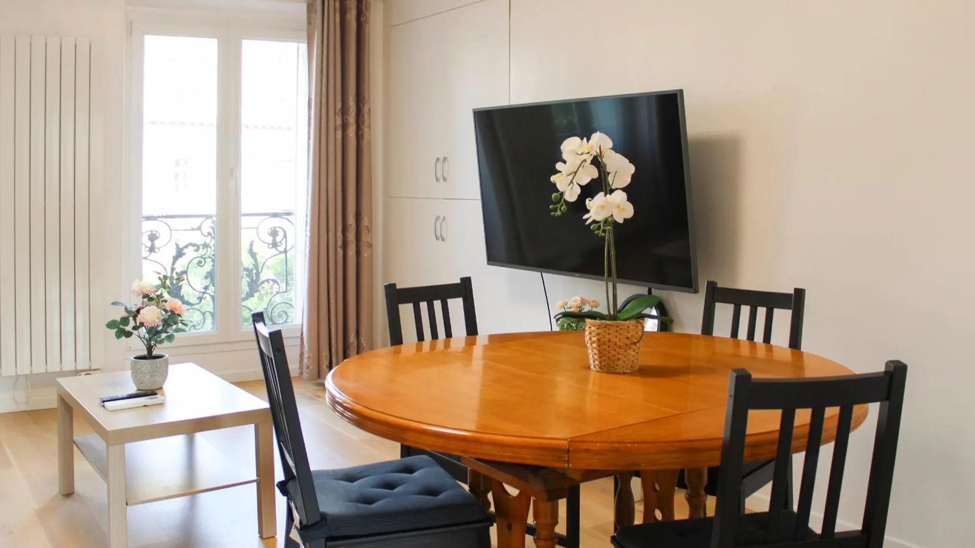 Charming Family T3 In The 10th Apartment